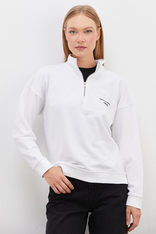 3 Thread Non-Embroidered London Printed Half-Zip Sweatshirt