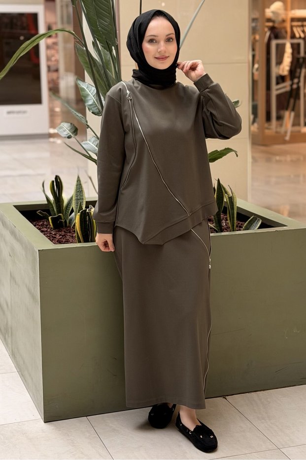 Luna Skirt Set with Cross Zipper Detail on Blouse and Skirt