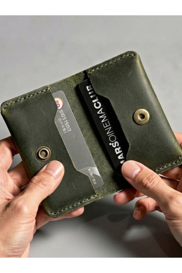 Genuine Leather Snap Fastener Card Holder and Minimalist Wallet (Dual Compartments & Hand-Sewn Detail)