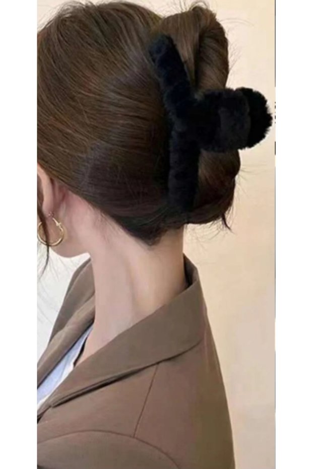 Women's Large Size 1 Piece Plush Furry Elegant Winter Clip Plush Buckle