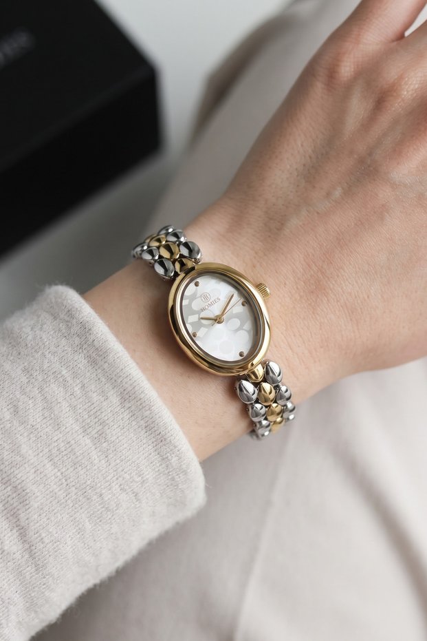 Steel Cord with White Patterned Dial Women's Wristwatch with 2-Year Warranty + Bracelet as a Gift