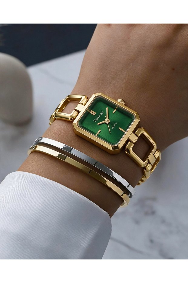 Milano Women's Wristwatch Gold Color Geometric Metal Cord Green Dial Rectangular Case Analog Watch 20 mm Case Diameter
