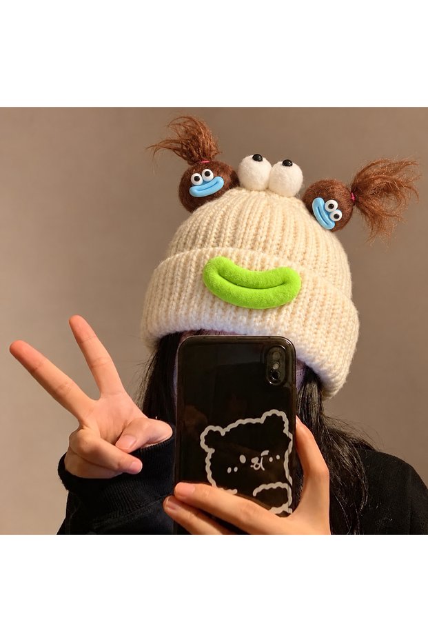 Cream Kawaii Teen Boys Girls Kids Sausage Lips Smiling Face Hair Star Buckle Pompom Knitted Beanie Ear-Covering Winter Hat