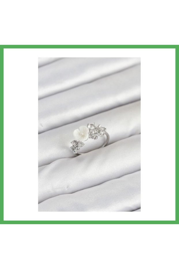 Brass Silver Color Flower Model Zircon Stone Women's Ring Bezoss