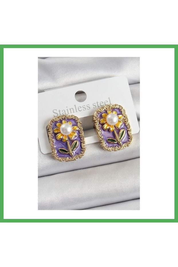 Brass Purple Enamel Daisy Figured Artistic Portrait Model Gold Color Women's Earrings Bezoss