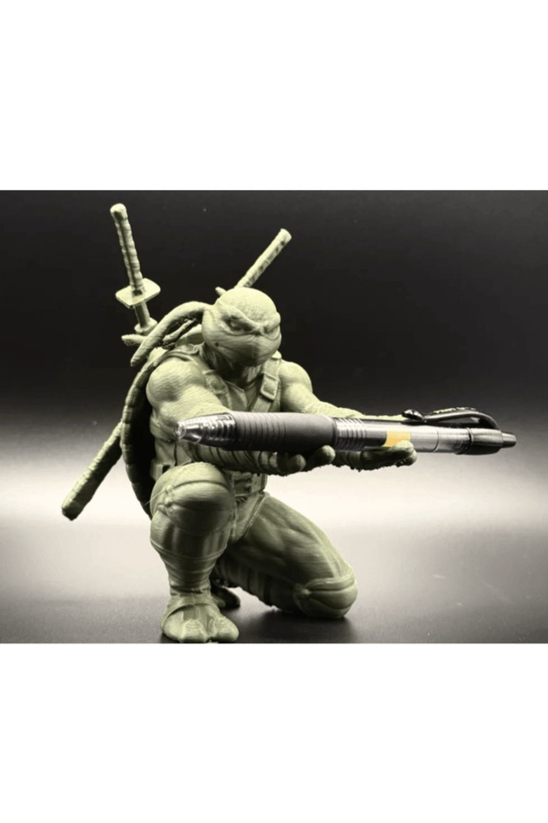 Pen Holder with Shadow Warrior Figure, Desktop Pen Holder with Sword, Japanese Themed Office Decor