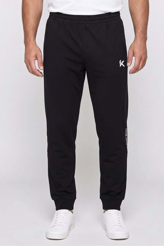 Men Regular Fit Outdoor Track Pants, Black