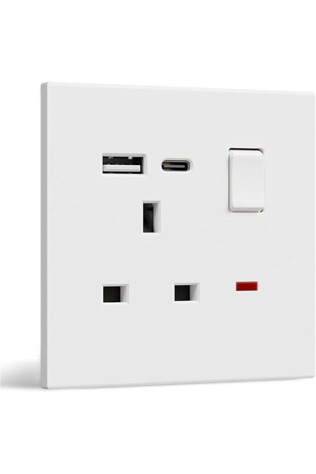 مقبس كهربائي جداري أحادي التبديل، مقبس بريطاني مع منافذ شحن USB C و USB A.