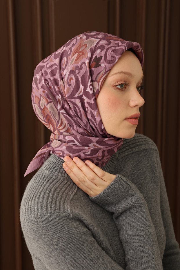 Velora Scarf Vintage Damask Lilac