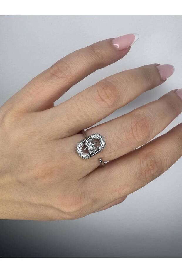 Polar Star Patterned Zircon Stone Women's Ring