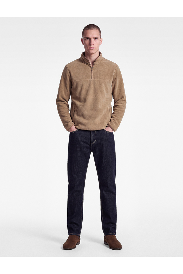 Long Sleeve Fleece Sweatshirt with Stitching Detail and Half Zipper
