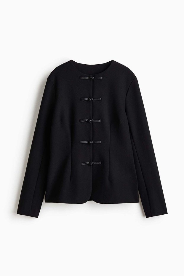 Knot-button jacket