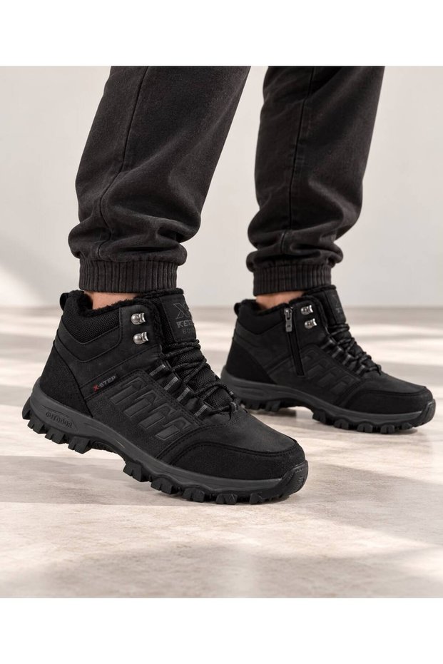 Durable and Comfortable Non-Slip Sole Men's Boots