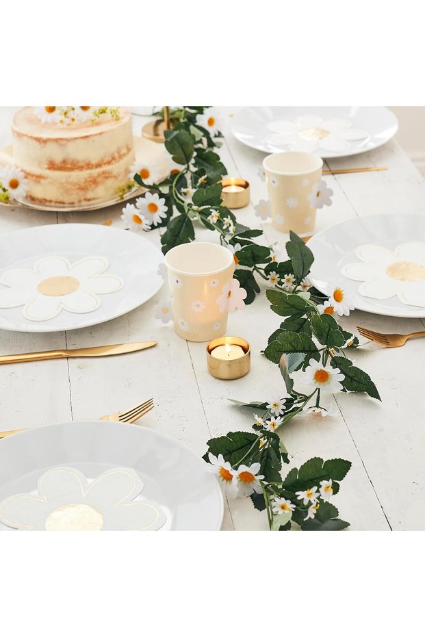 Daisy Foliage Garland