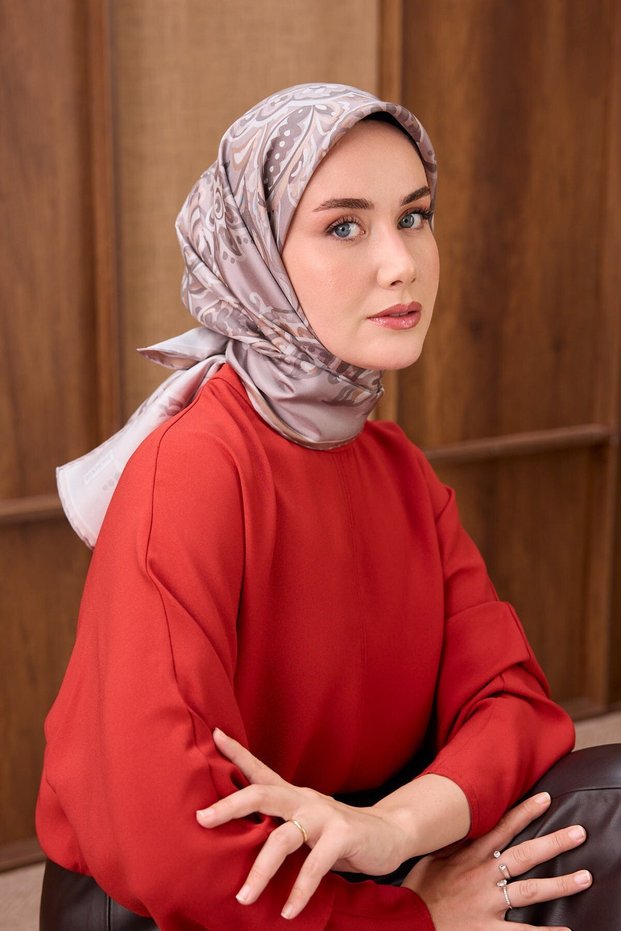 Twill Silk Scarf Ethnic Paisley Gray