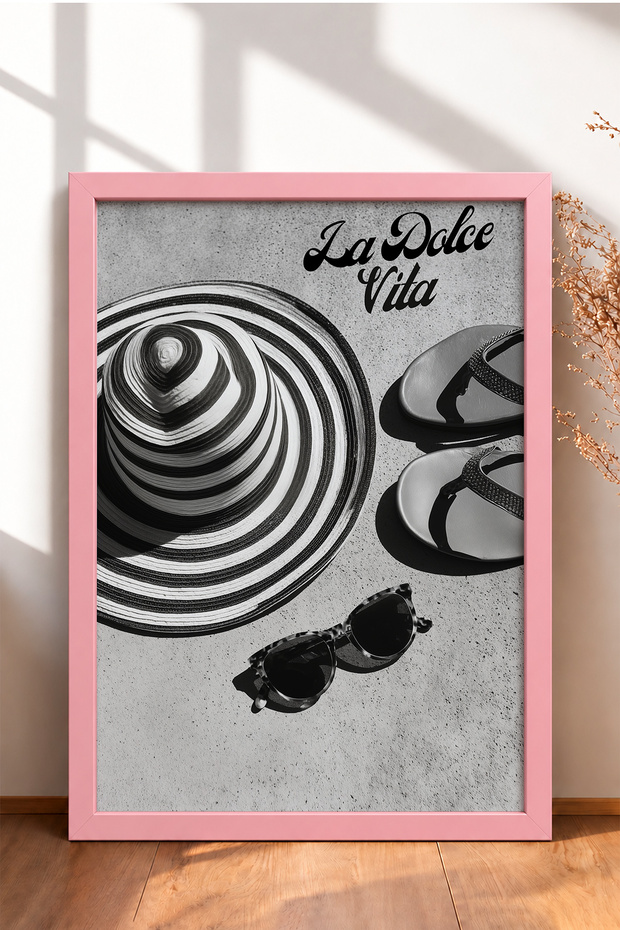 La Dolce Vita Straw Hat and Slippers Framed Painting Italy Poster Living Room Kitchen Wall Decor Itn109