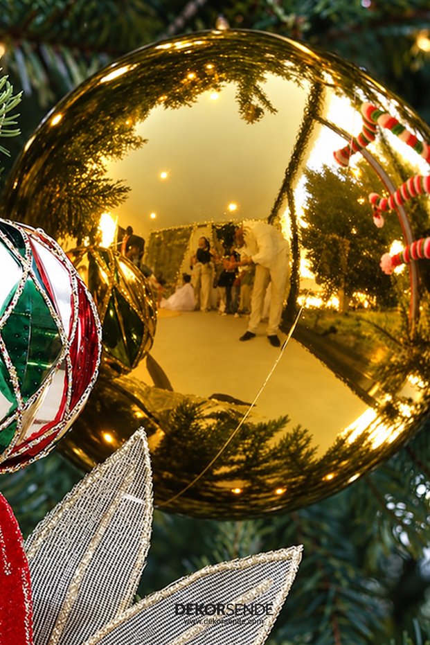 Christmas Tree Ball Shiny Gold 25 cm