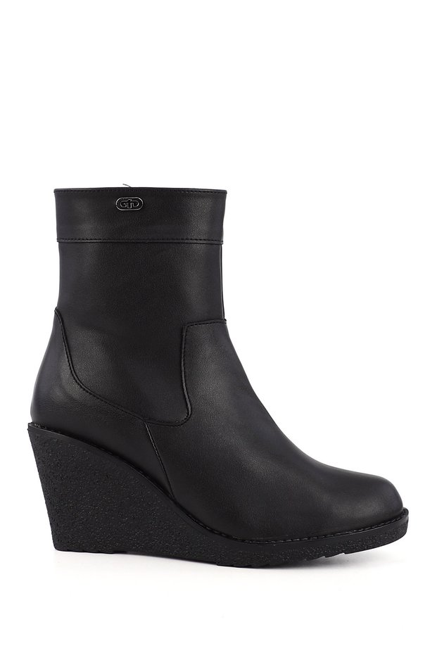 Women's Black Zippered Wedge Heeled Boots