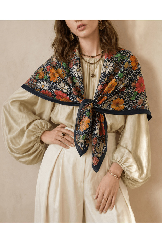 Vintage Flora Pattern Cotton Scarf - Navy Blue
