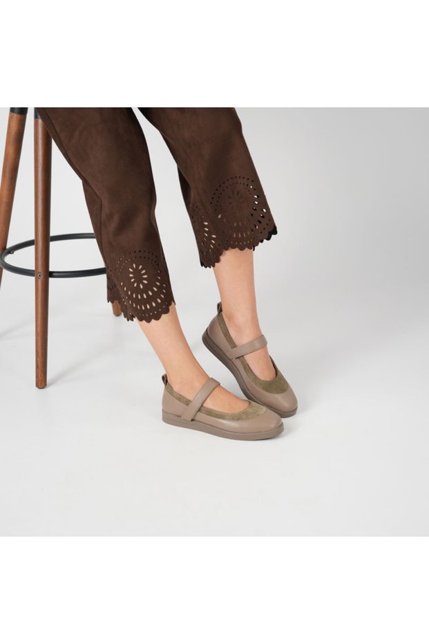 Martina Mink Leather Women's Casual Shoes – Comfortable Model with Velcro Fastening at the Ankle