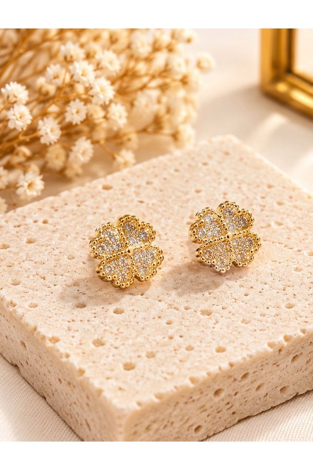 Gold Color Four-Leaf Clover Model Earrings