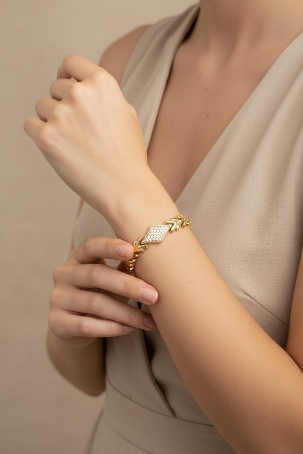 Style Pearl/Xuping Jewelry Triangle Zircon Stone Bracelet
