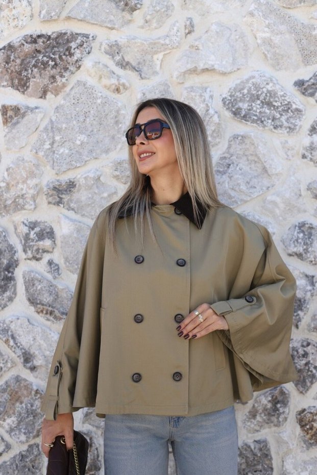 Khaki Standard Size Velvet Collar Poncho