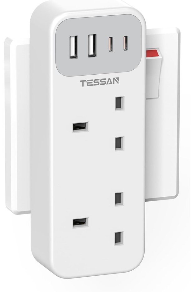 محول كهربائي مزدوج المنفذ مع 4 منافذ USB (2 منفذ USB-C)