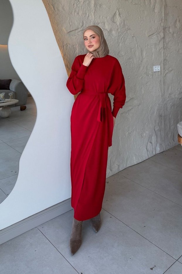 Aryel Belted Dress Red