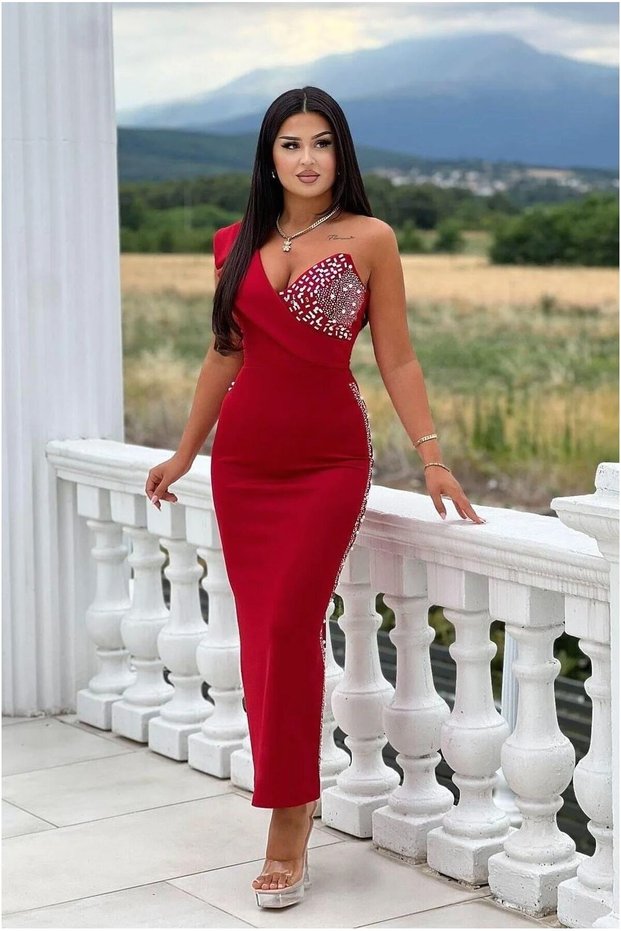 Single-Slit Evening Gown with Off-the-Shoulder Neckline · Color: Emerald · Size: XL BX