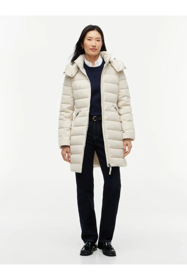 Women's Cream Coat with Brand Logo, Suitable for Daily Use