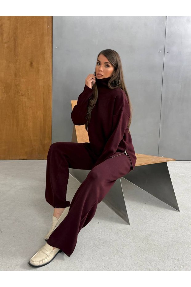 Turtleneck Oversize Knitwear Set with Elastic Waist and Wide-Legged Pants Two-Piece Set