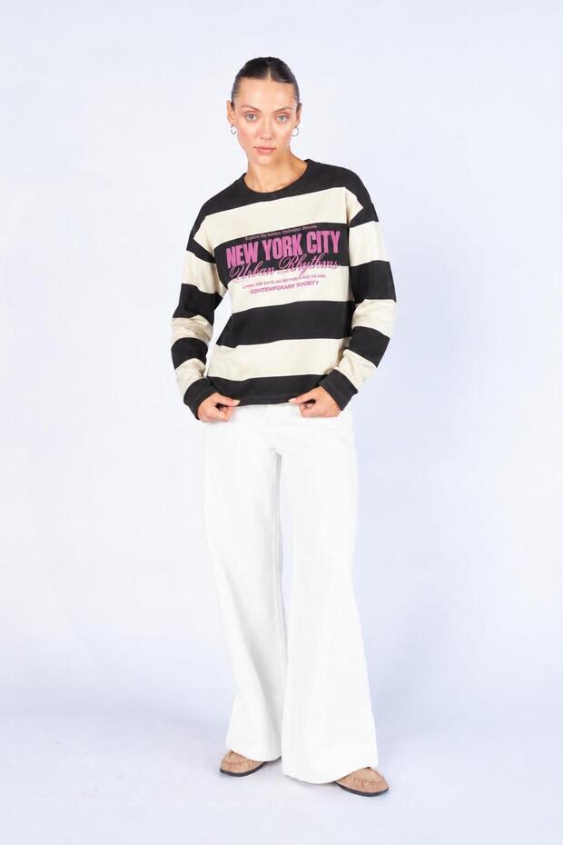 Women's Yellow Crew Neck New York Letter Printed Striped Sweatshirt