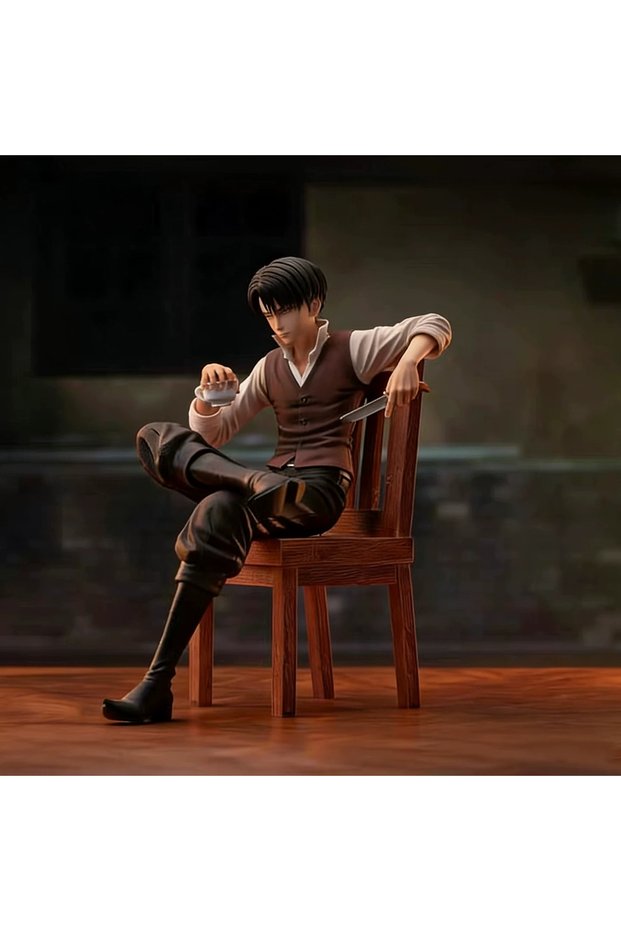 About 19cm Attack On Titan Levi Ackerman Sitting Pose GK Figure Anime Statue Desktop Decorati