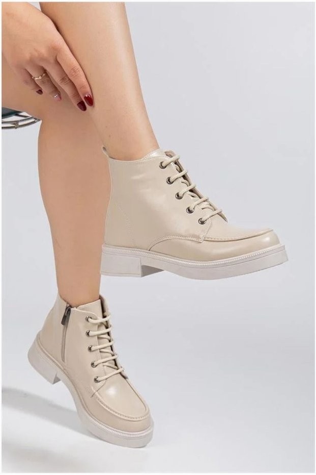 Women's Stable Patent Leather Wrinkled Zippered Lace-Up Boots