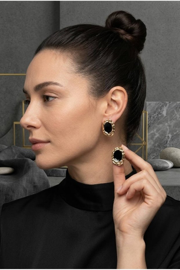 Women's Gold Textured Framed Marbled Oval Enamel Earrings - Black