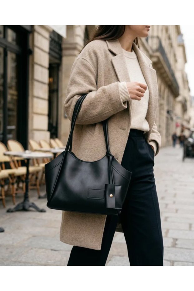 Black Gold-Accented Shoulder Bag for Women—Casual and Chic Hand and Shoulder Bag, 30x21 cm, CANEDR08
