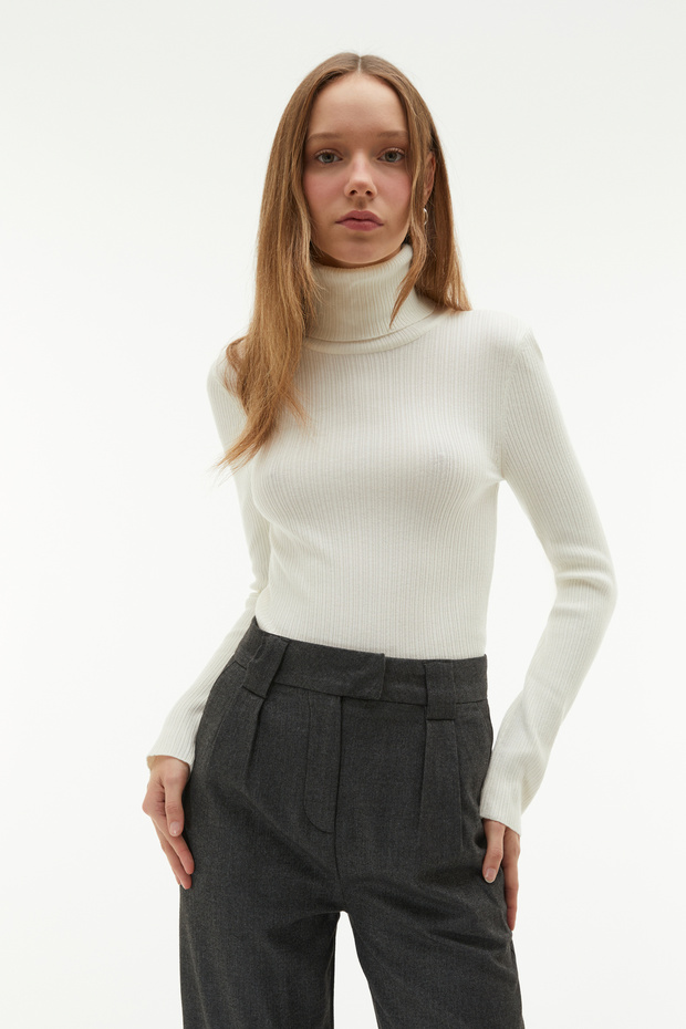 Women's Beige Color Turtleneck Fitted Sweater