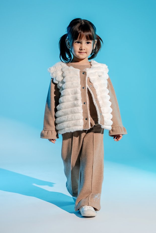 Girl's Plush Vest, Ruffle Detailed Knit Sweater and Wide-Legged Trousers 3-Piece Set 8305 Wnt