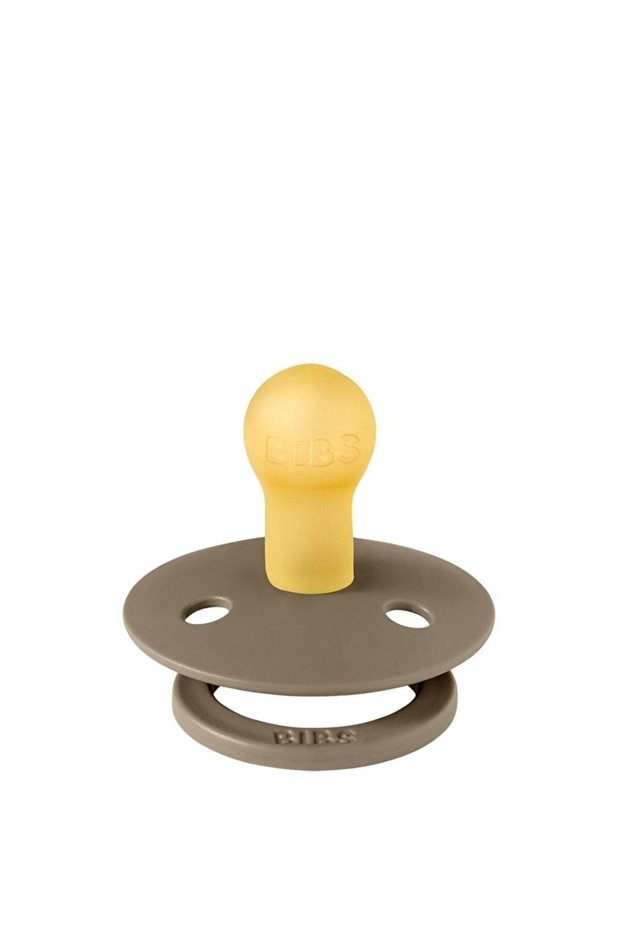 Color Dark Oak 0-6 Months Rubber Pacifier