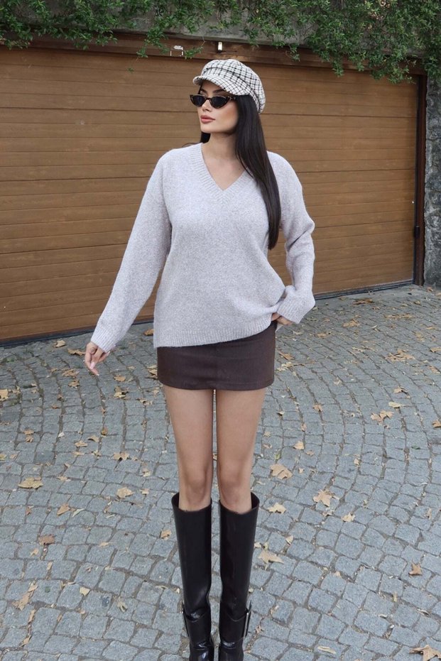Women's V-Neck Oversized Knit Sweater, Drop Shoulder, Soft-Textured, Winter Beige