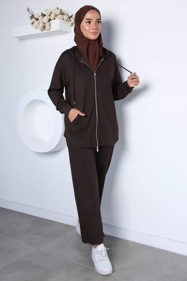 Stylish Energy Zippered Sweat Pants Hijab Double Set