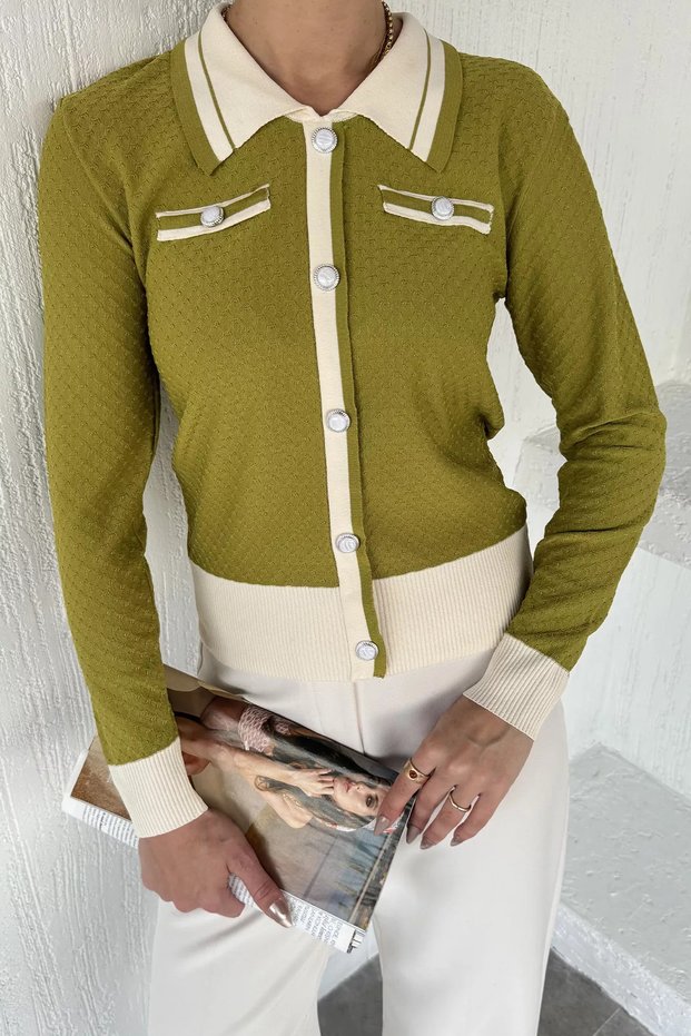 Women's Polo Collar Knitwear Cardigan with Pearl Button Detail (Available in Sizes S-M-L.)