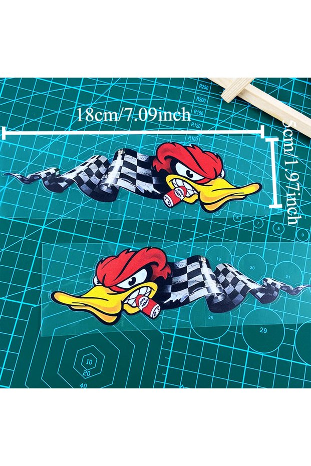 18X5CM HYS01-HYS02 1Pair Angry Duck with Cigar Cartoon Funny Motorcycle Stickers for Motorbike Fuel