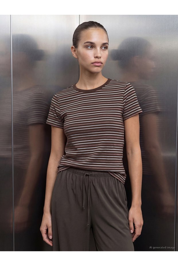 Peak New Season Brown Striped Women's Sports T-Shirt