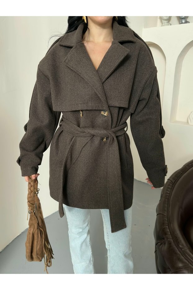 Oversize Short Checked Coat with Belt and Lining