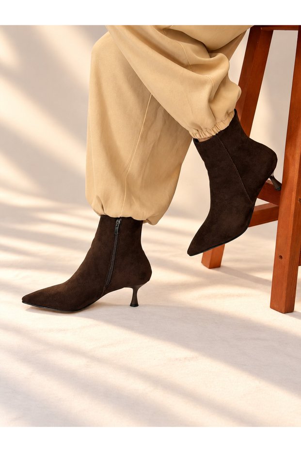 Vienna Brown Suede Pointed Toe 5 cm Thin Heel Women's Boots Botti̇e