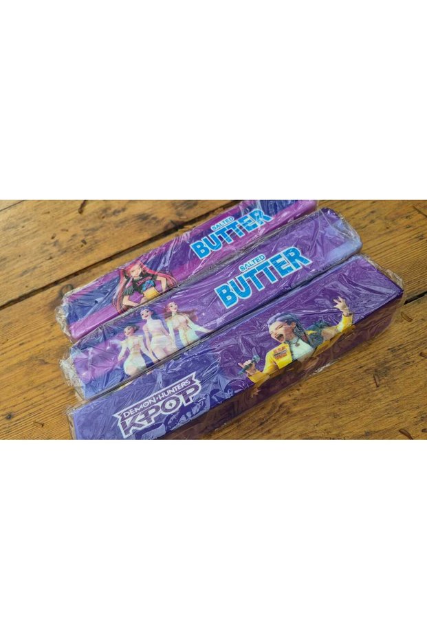 K-Pop Unt Gigantic