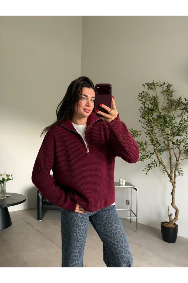 Burgundy Collared Zippered Knit Sweater