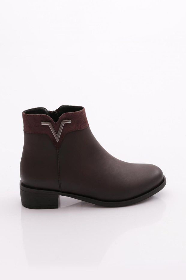2624767 Women's Accessory Boots